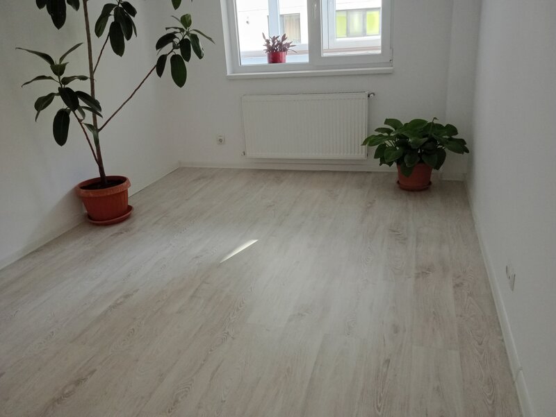 Militari Residence, Proprietar vand 3 camere Auchan bloc Avangarde City